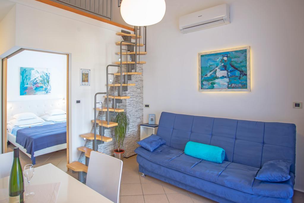 Apartment Zlatica By El-Pi Tours Малинска Екстериор снимка